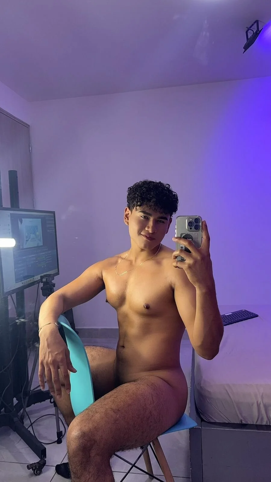 XXX Porn Photo of Nude Bastixvontade 18