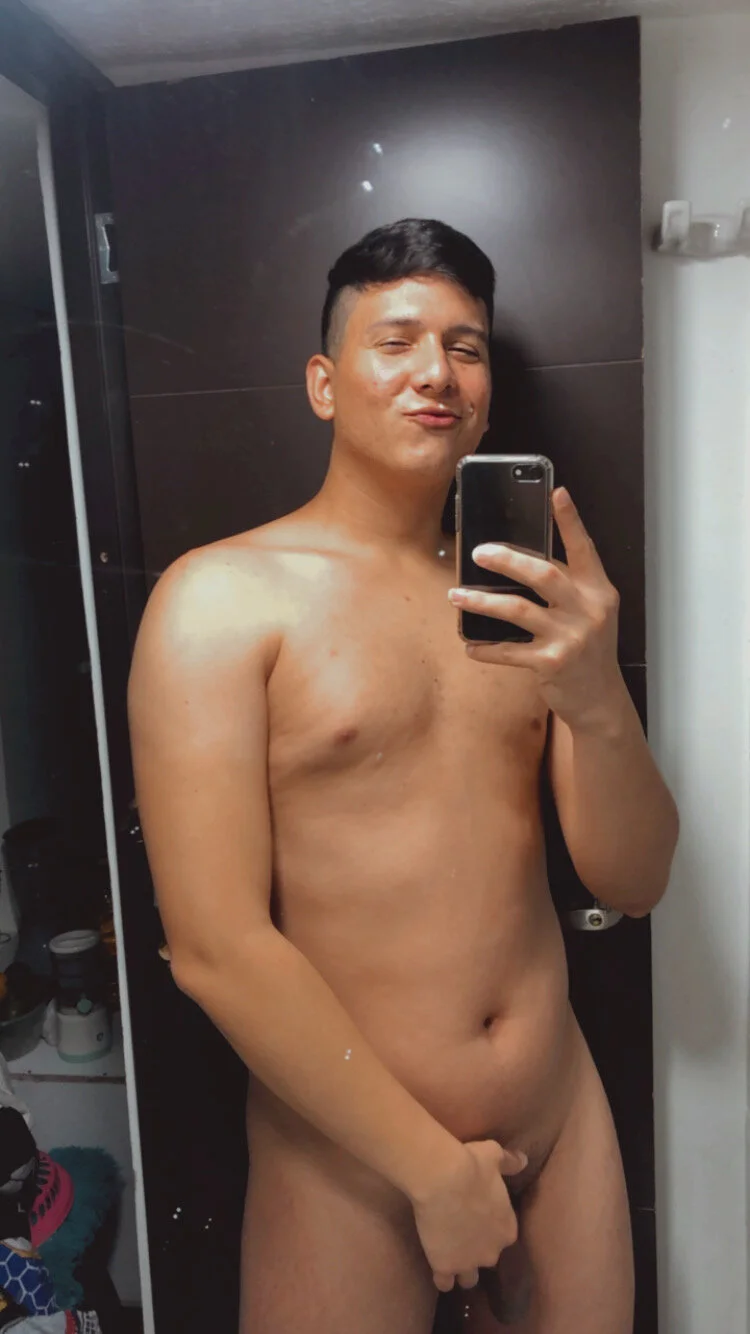 XXX Porn Photo of Nude ANDREZALVAREZ 7