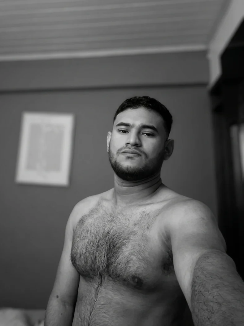 XXX Porn Photo of Nude Leonargg 1