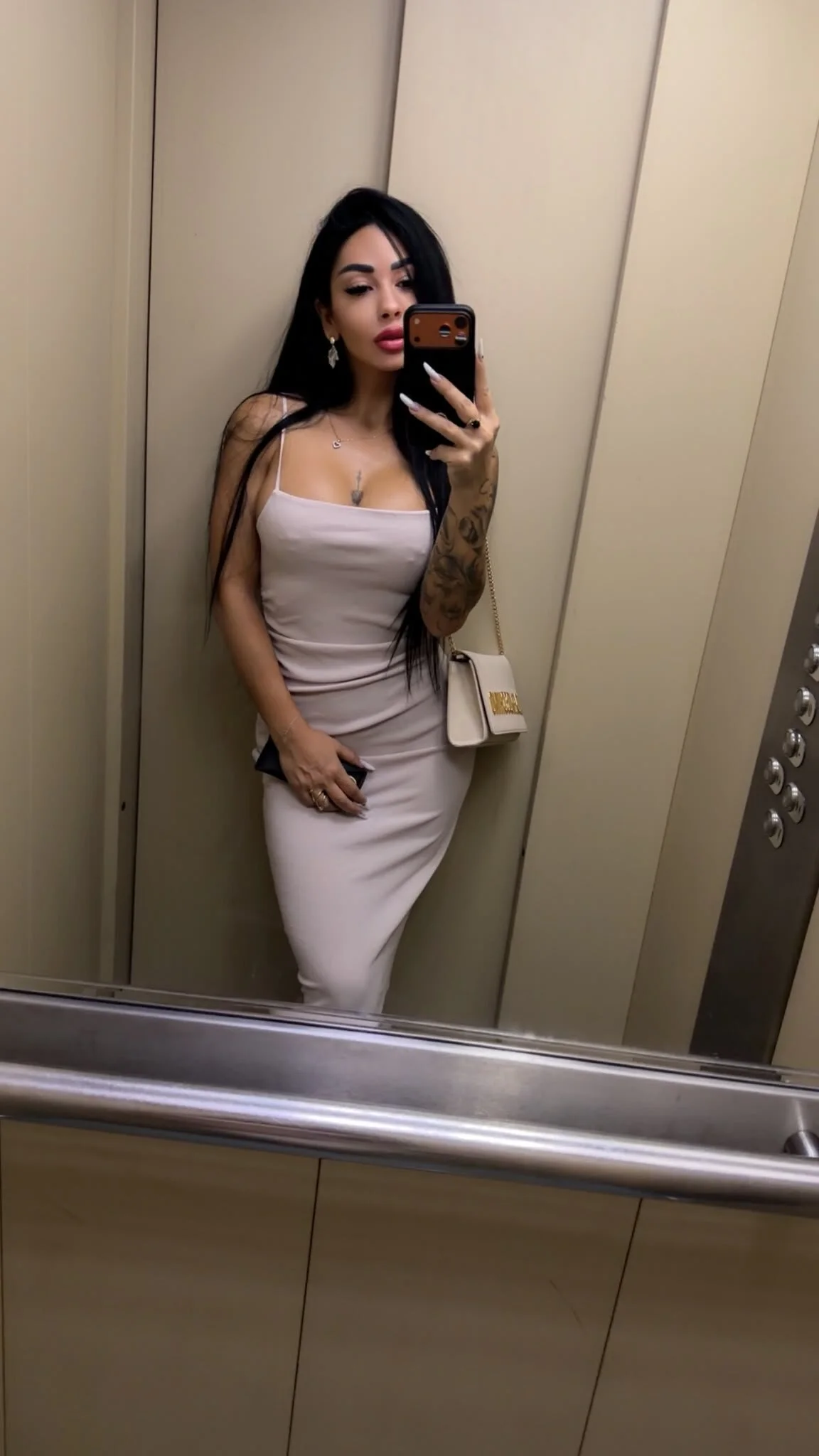 XXX Porn Photo of Nude RileyNoxx_ 12