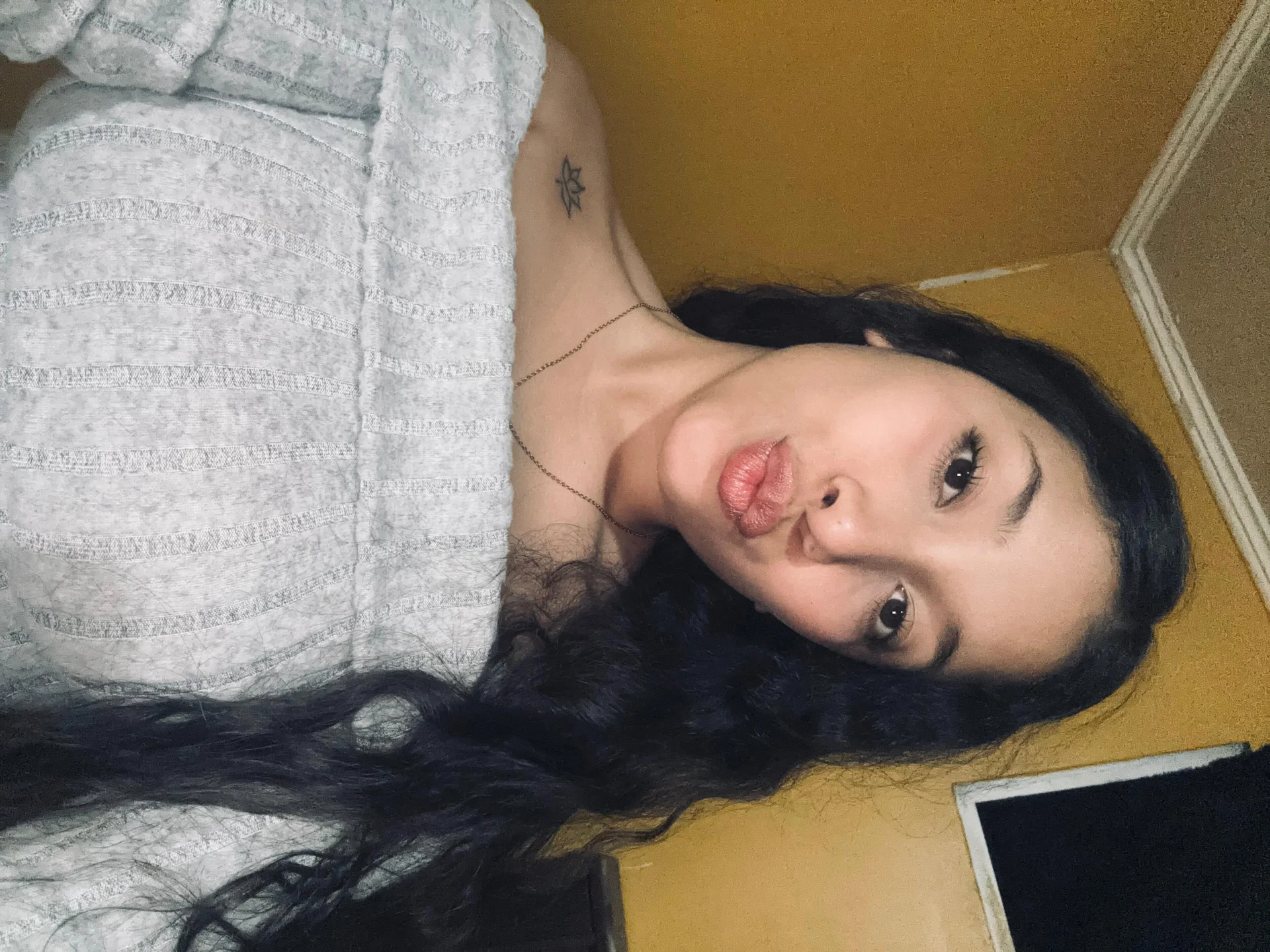 XXX Porn Photo of Nude Latina_26 1