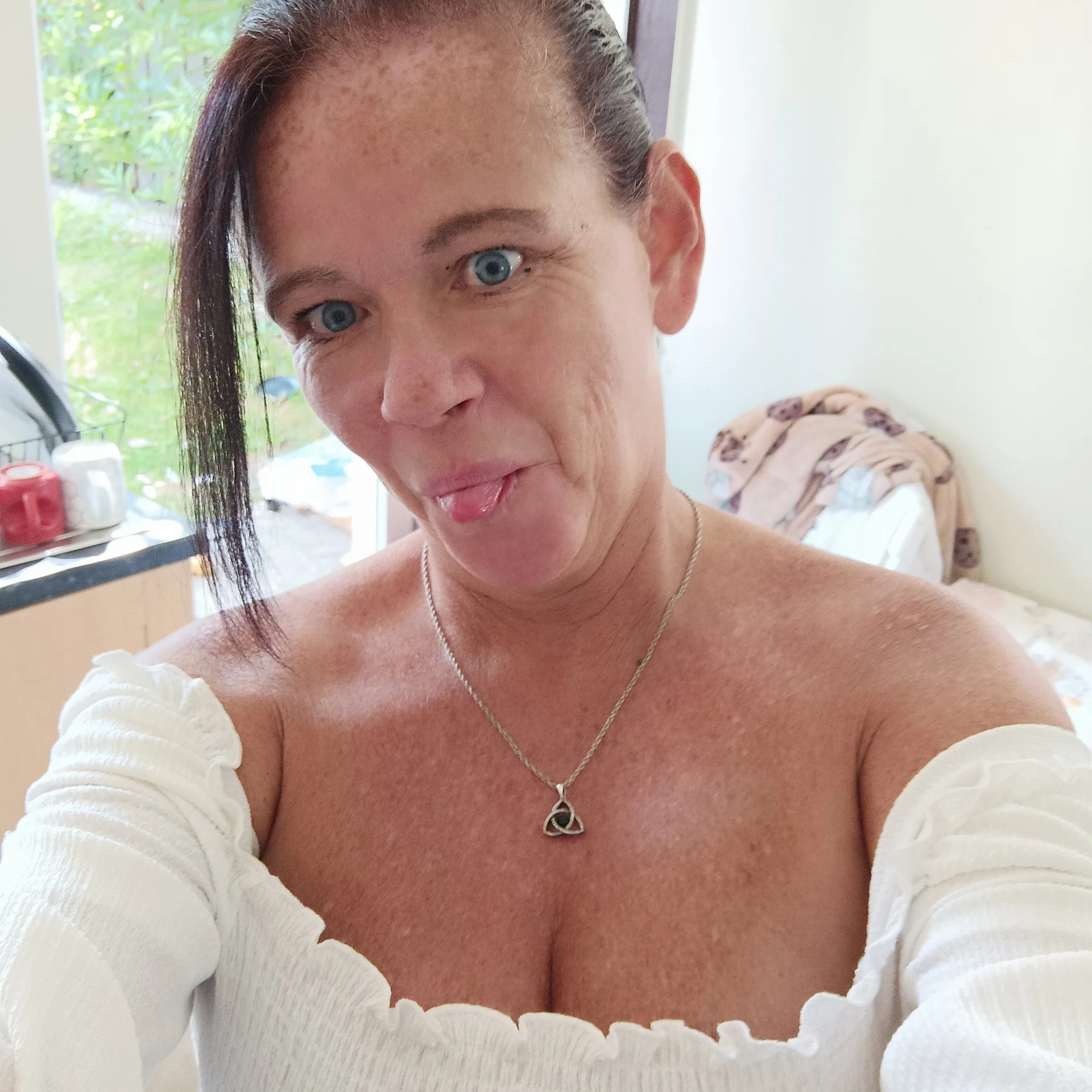 XXX Porn Photo of Nude Busty-Belfast-Irish-Girl 146