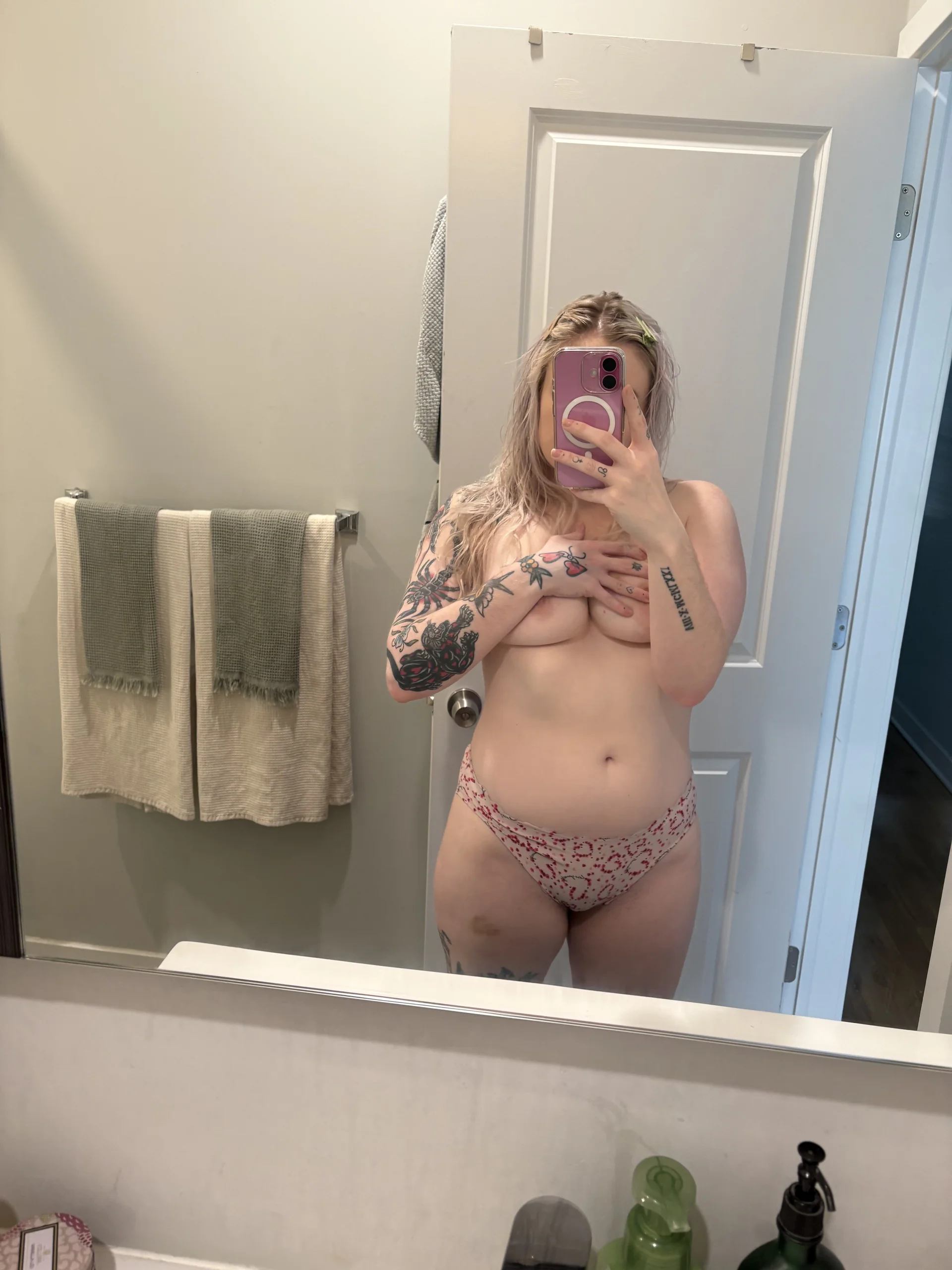 XXX Porn Photo of Nude seeunexttuesday 51