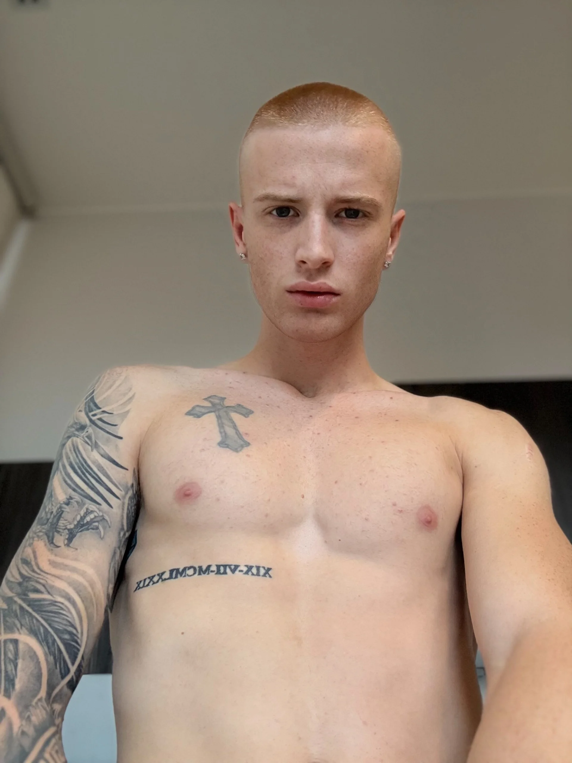 XXX Porn Photo of Nude ValentinoGinger 2