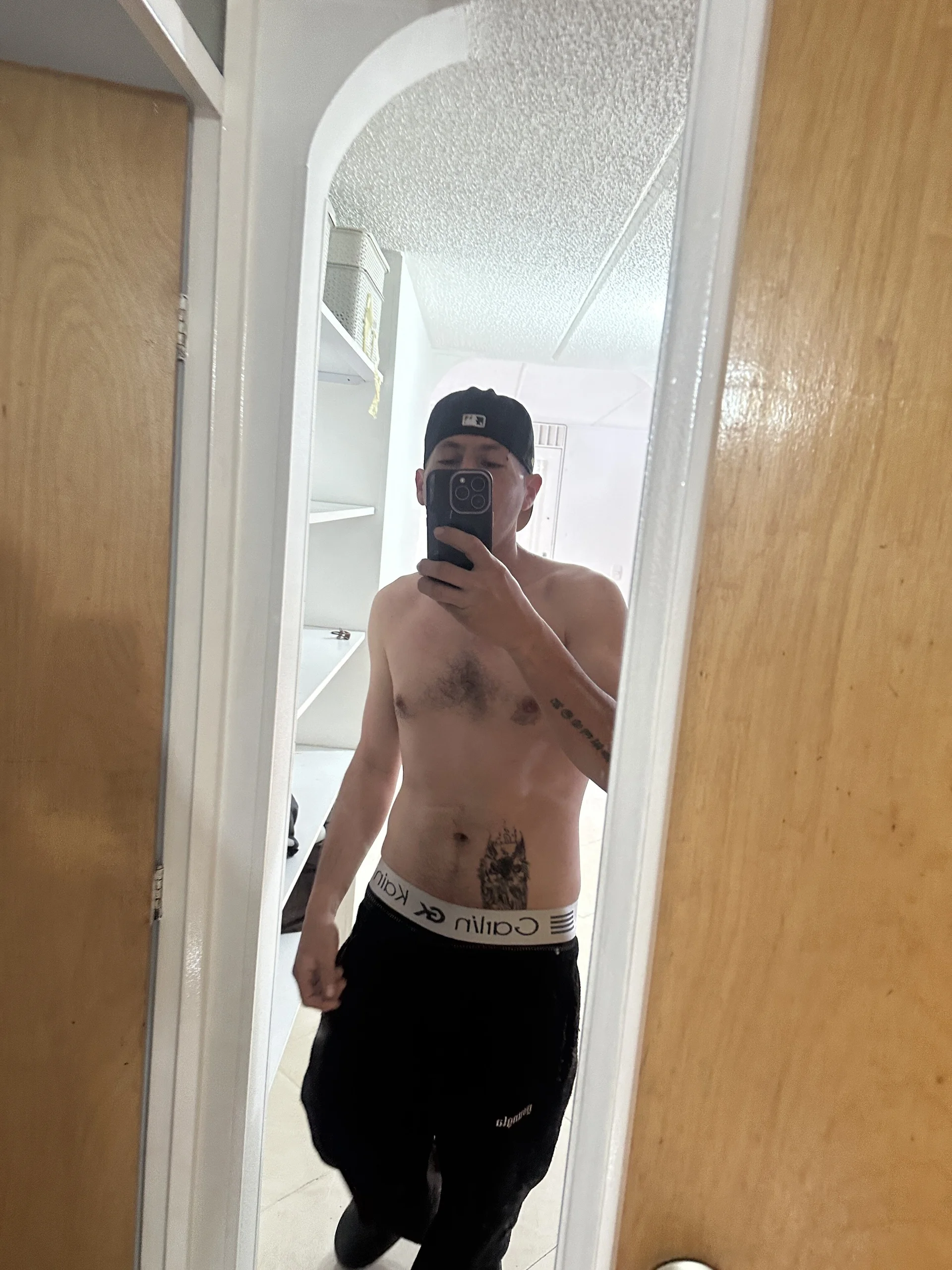XXX Porn Photo of Nude Yeison_8012 2