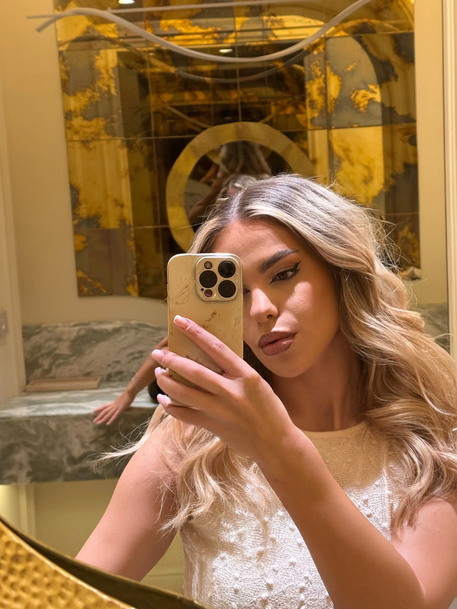 XXX Porn Photo of Nude ChloeVelvetx 24