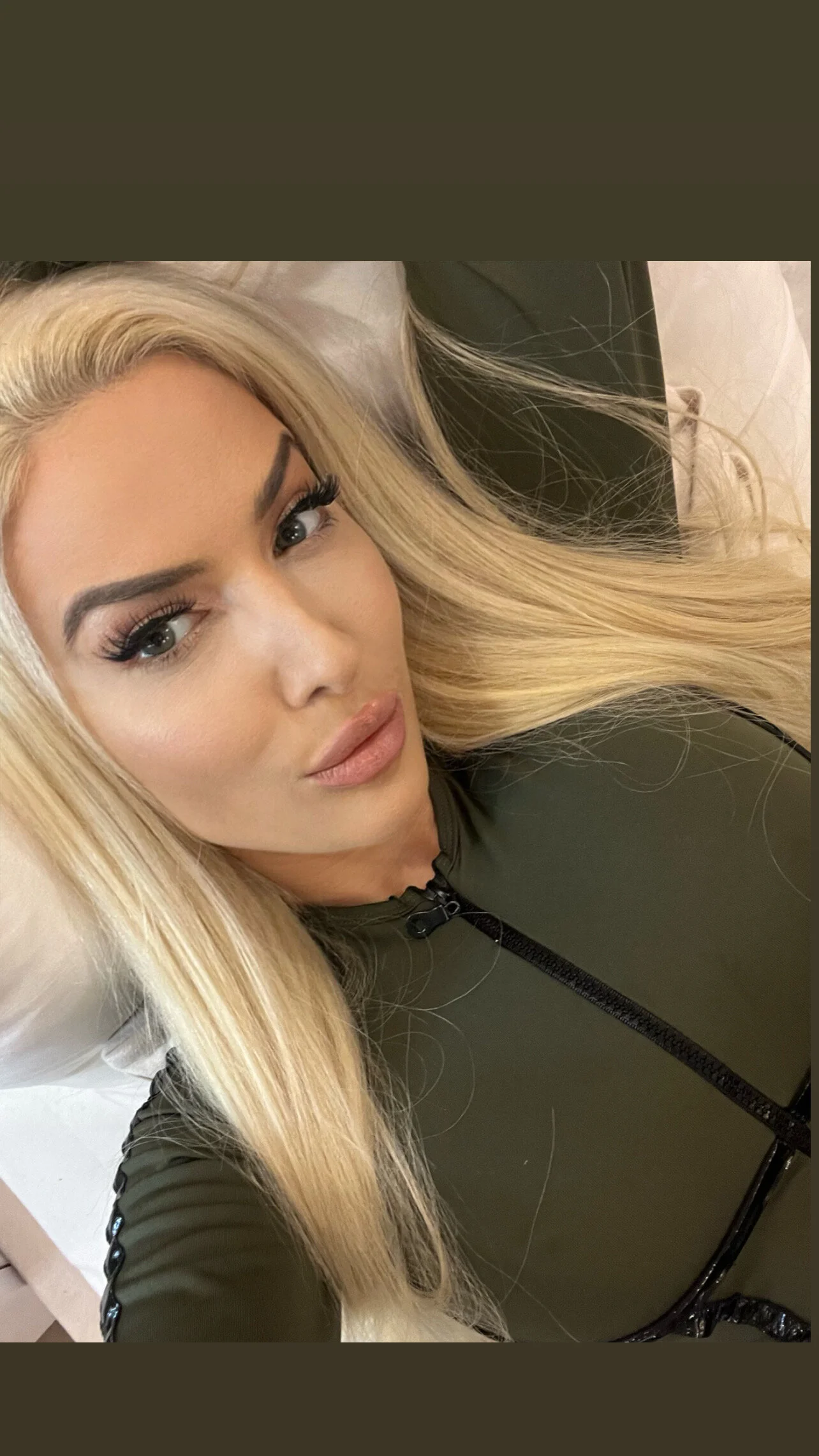 XXX Porn Photo of Nude Blanche_Summer 41