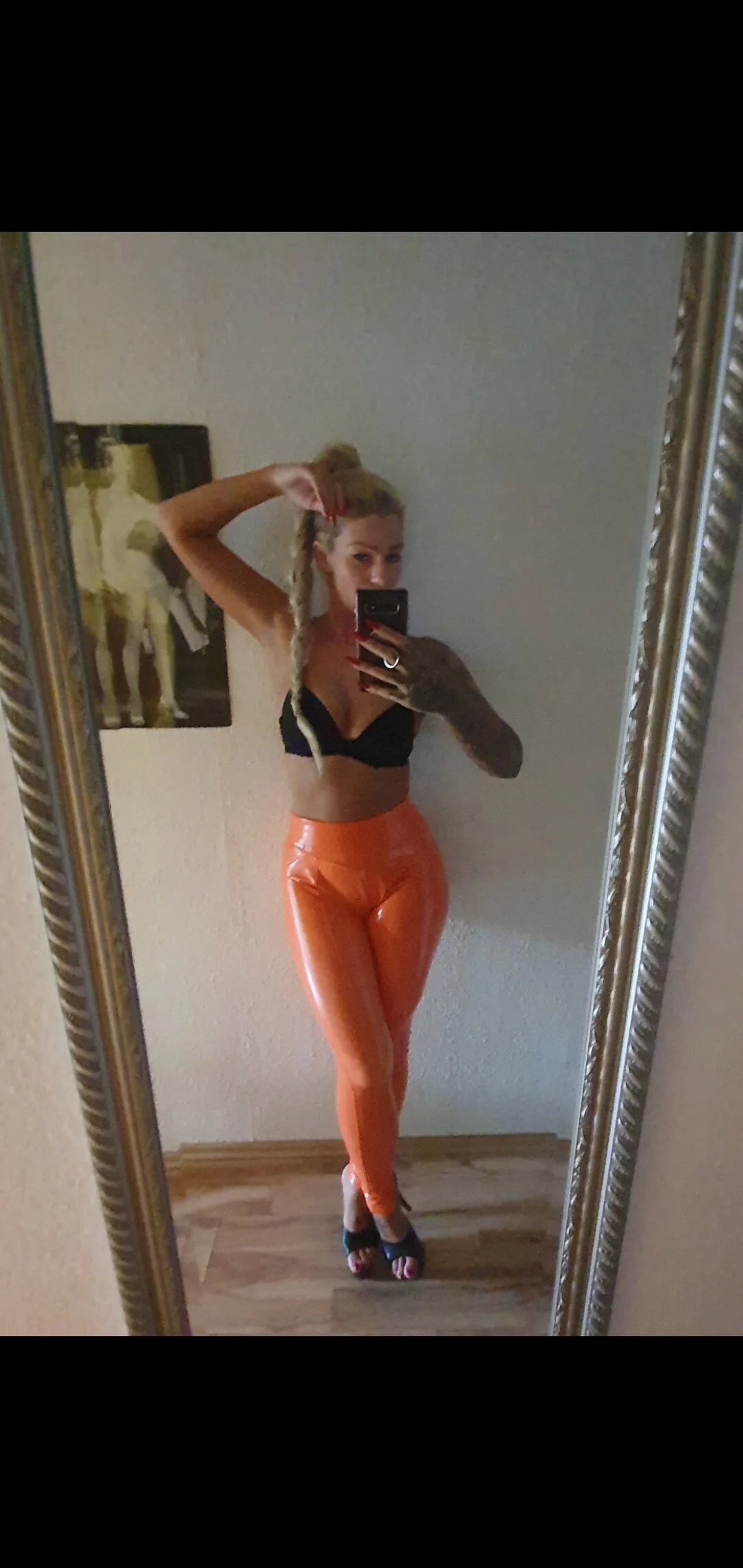 XXX Porn Photo of Nude Lara_SecretLady 1