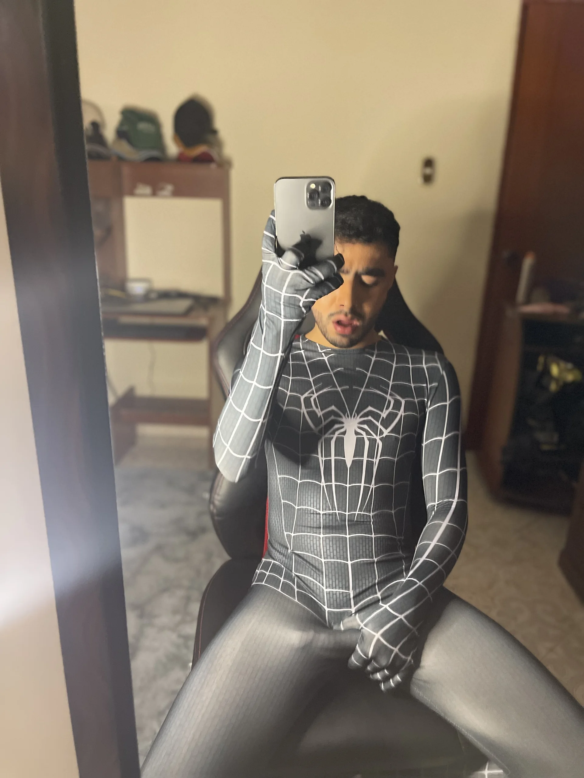 XXX Porn Photo of Nude ItsMeEros 309