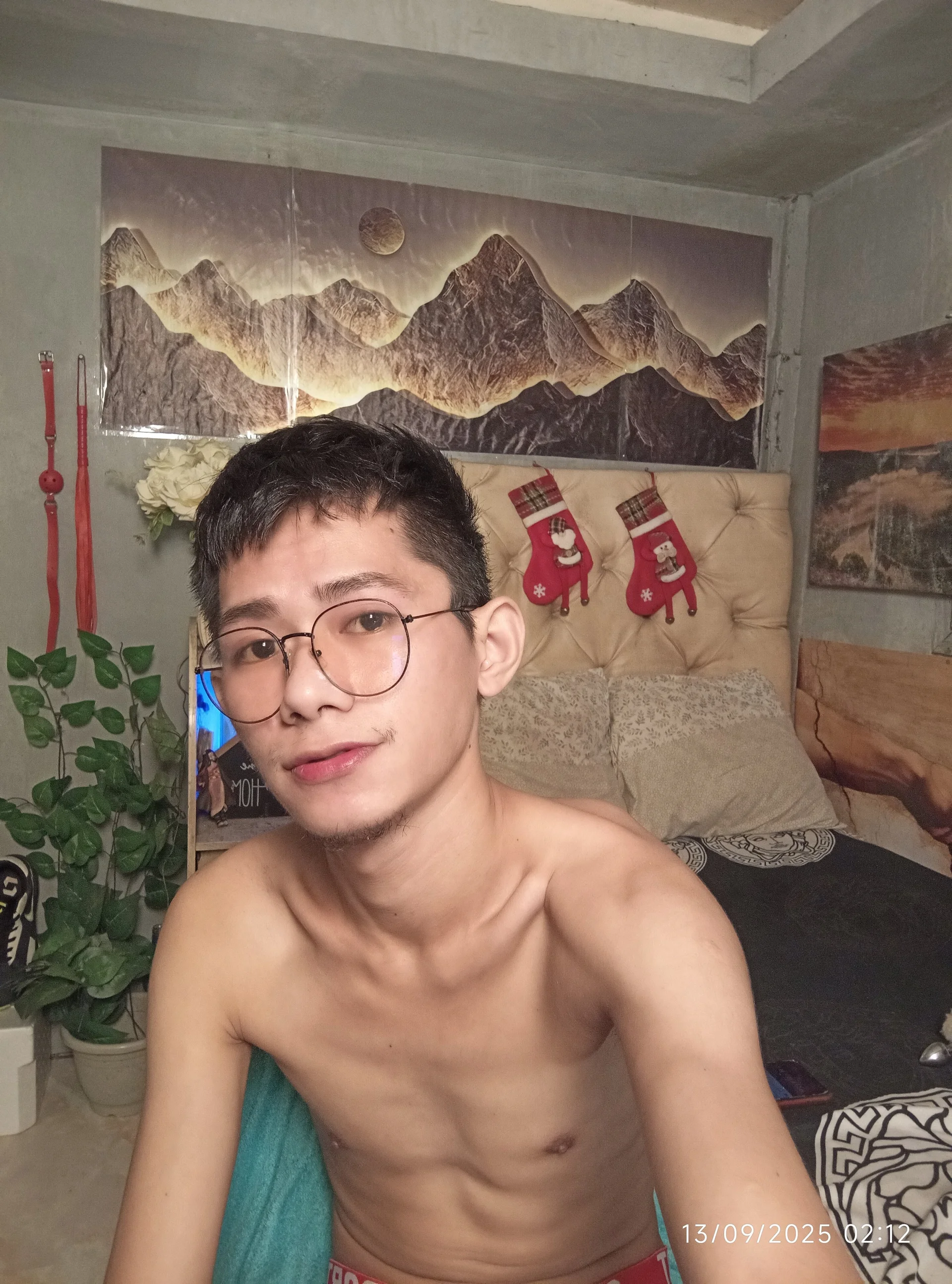 XXX Porn Photo of Nude Jemjem69_SkinnyAsian 6