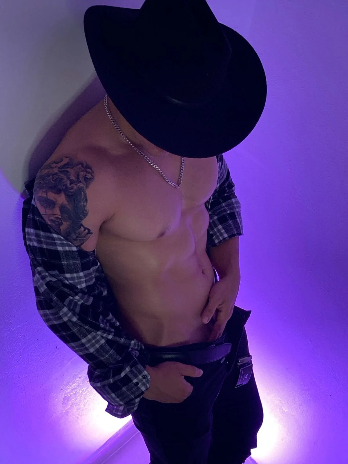XXX Porn Photo of Nude Brad_Summer 76
