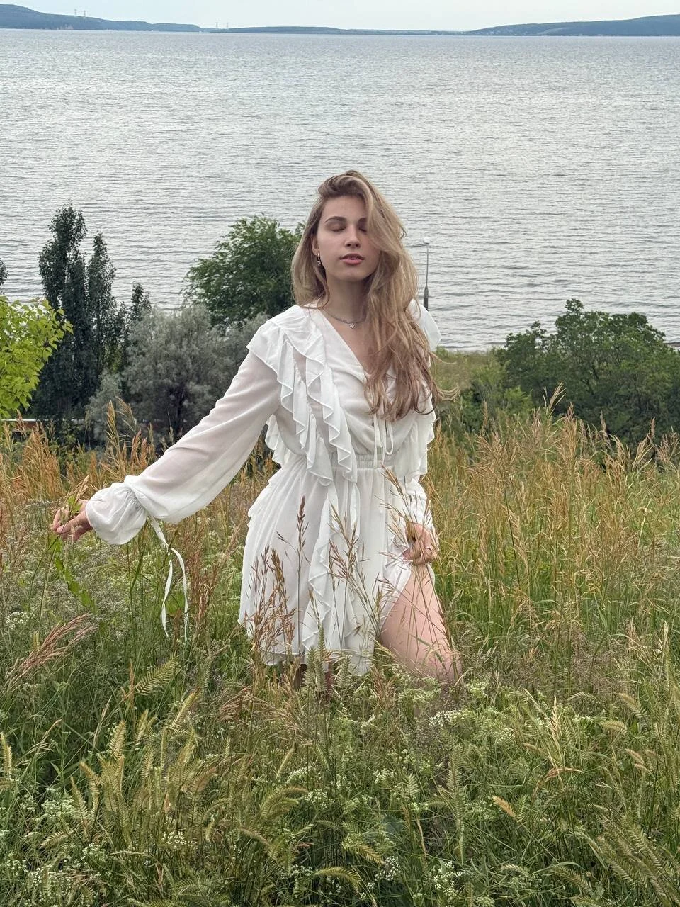 XXX Porn Photo of Nude EllieCutes 16