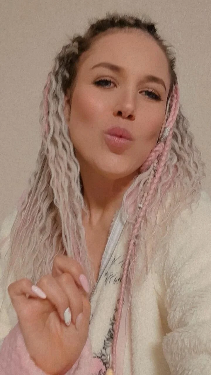 XXX Porn Photo of Nude rock_n_roxy 2