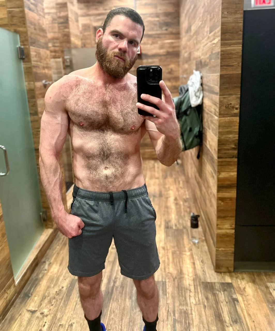 XXX Porn Photo of Nude Bighairytopping 2