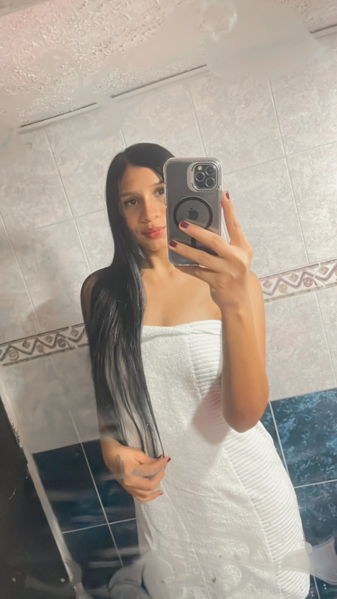 XXX Porn Photo of Nude Danaeluxe 15