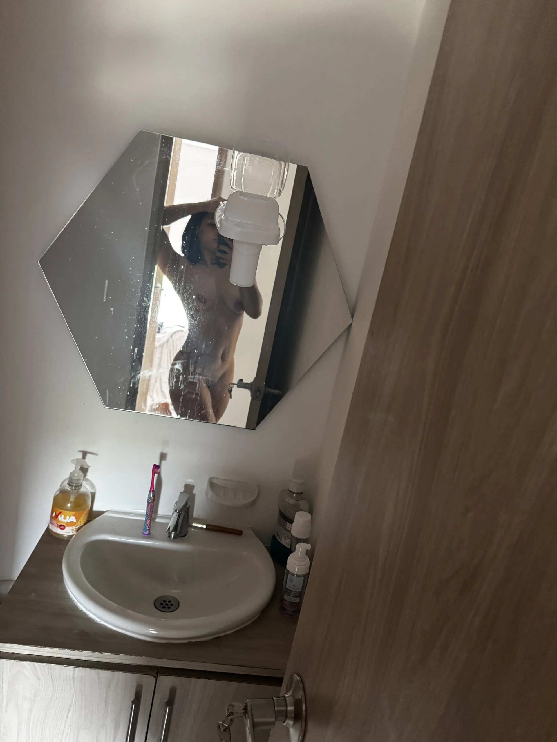 XXX Porn Photo of Nude lady_ni_ 70