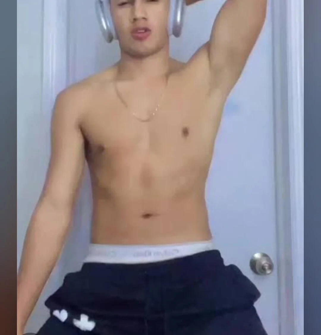 XXX Porn Photo of Nude Ilnapoleto99 5