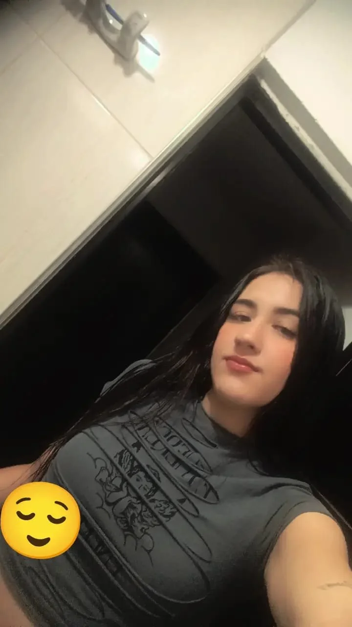 XXX Porn Photo of Nude gisell_antonella 1