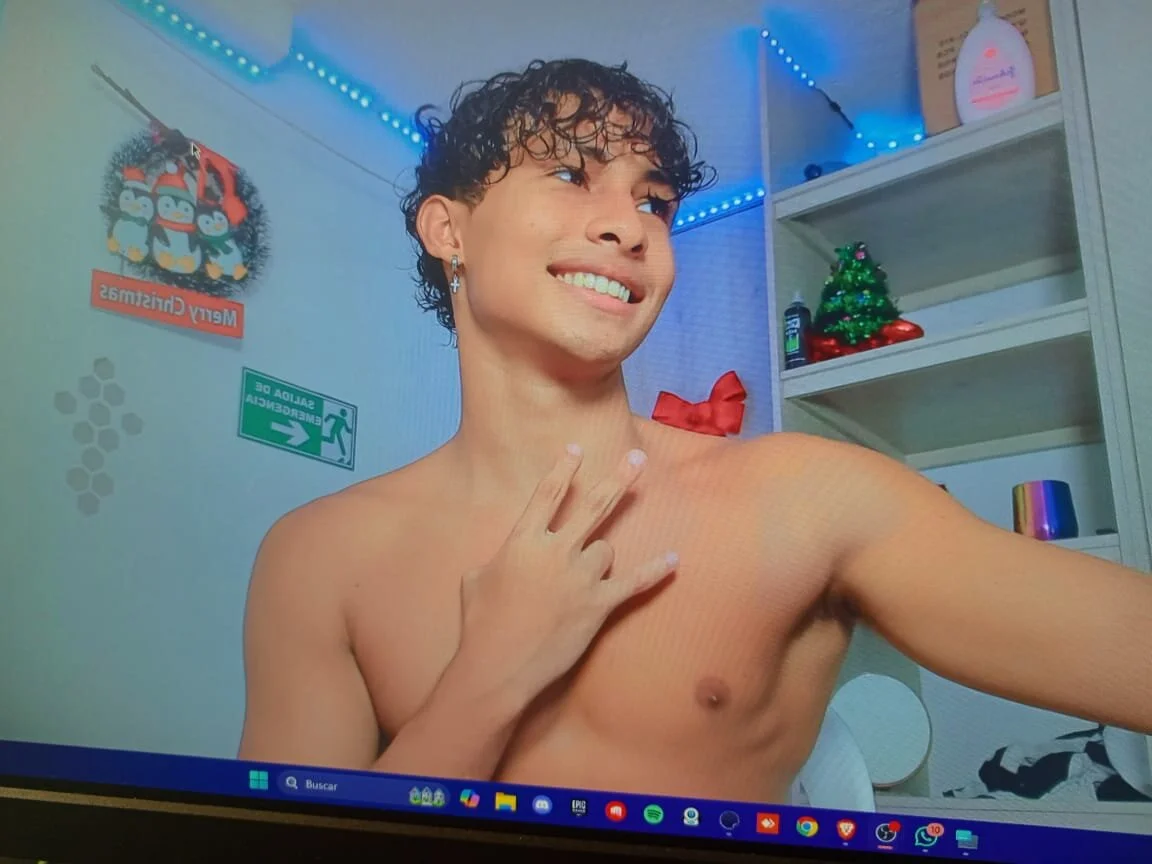 XXX Porn Photo of Nude _diegsz_ 21
