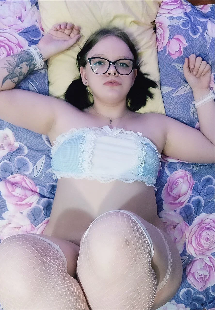 XXX Porn Photo of Nude LollyBabe_ 4