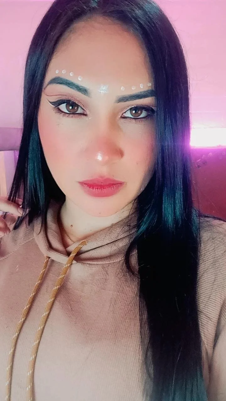 XXX Porn Photo of Nude Emy_cutee 9