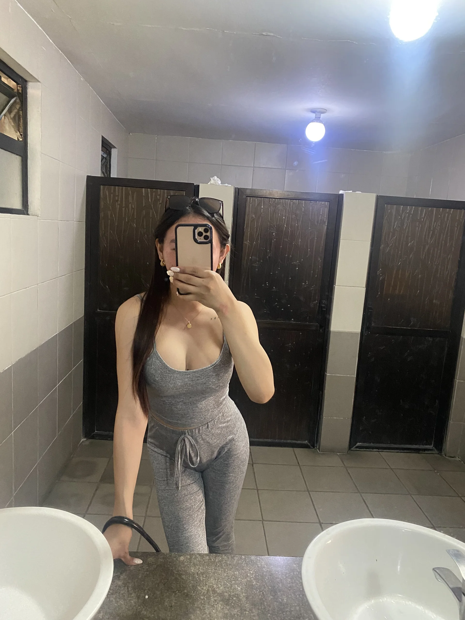 XXX Porn Photo of Nude HardCockLinda69 7