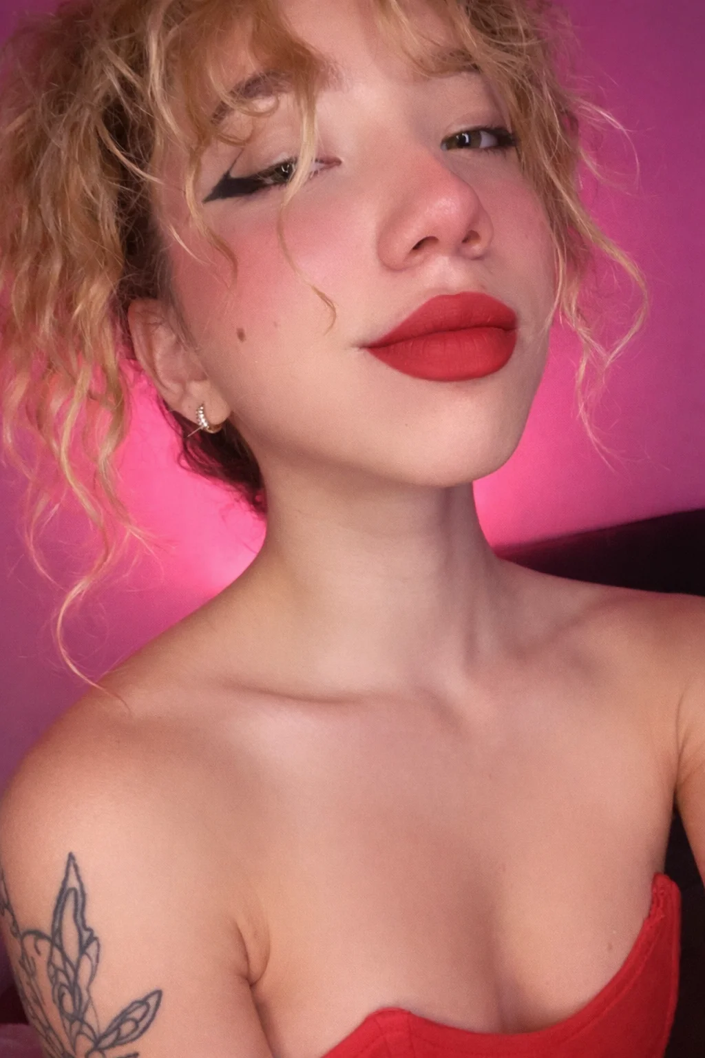 XXX Porn Photo of Nude alissonmateus 5