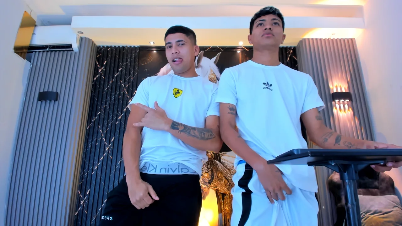 XXX Porn Photo of Nude hot_gang_members_ 1