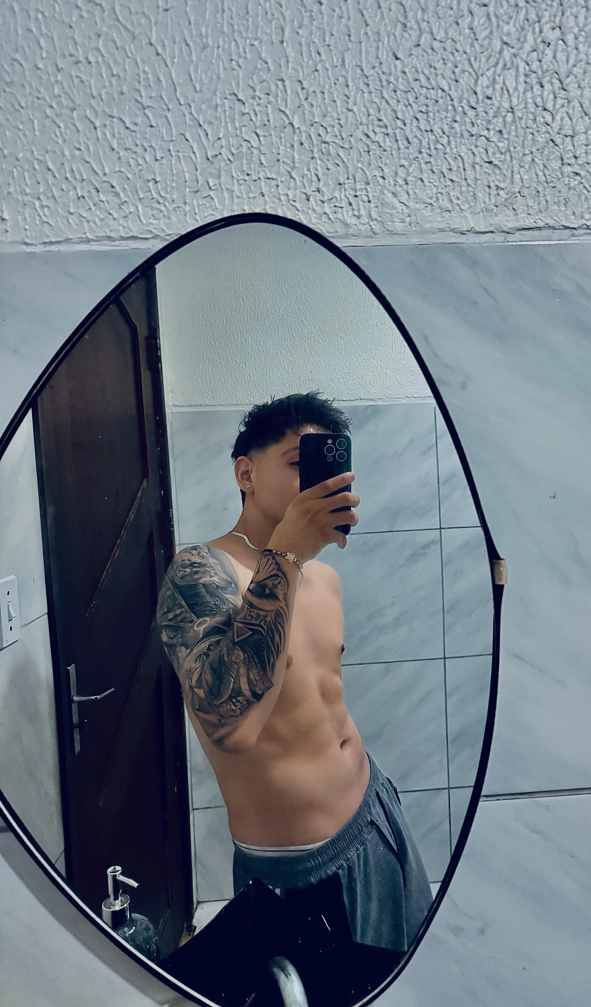 XXX Porn Photo of Nude Nicolas_James_Sc 10
