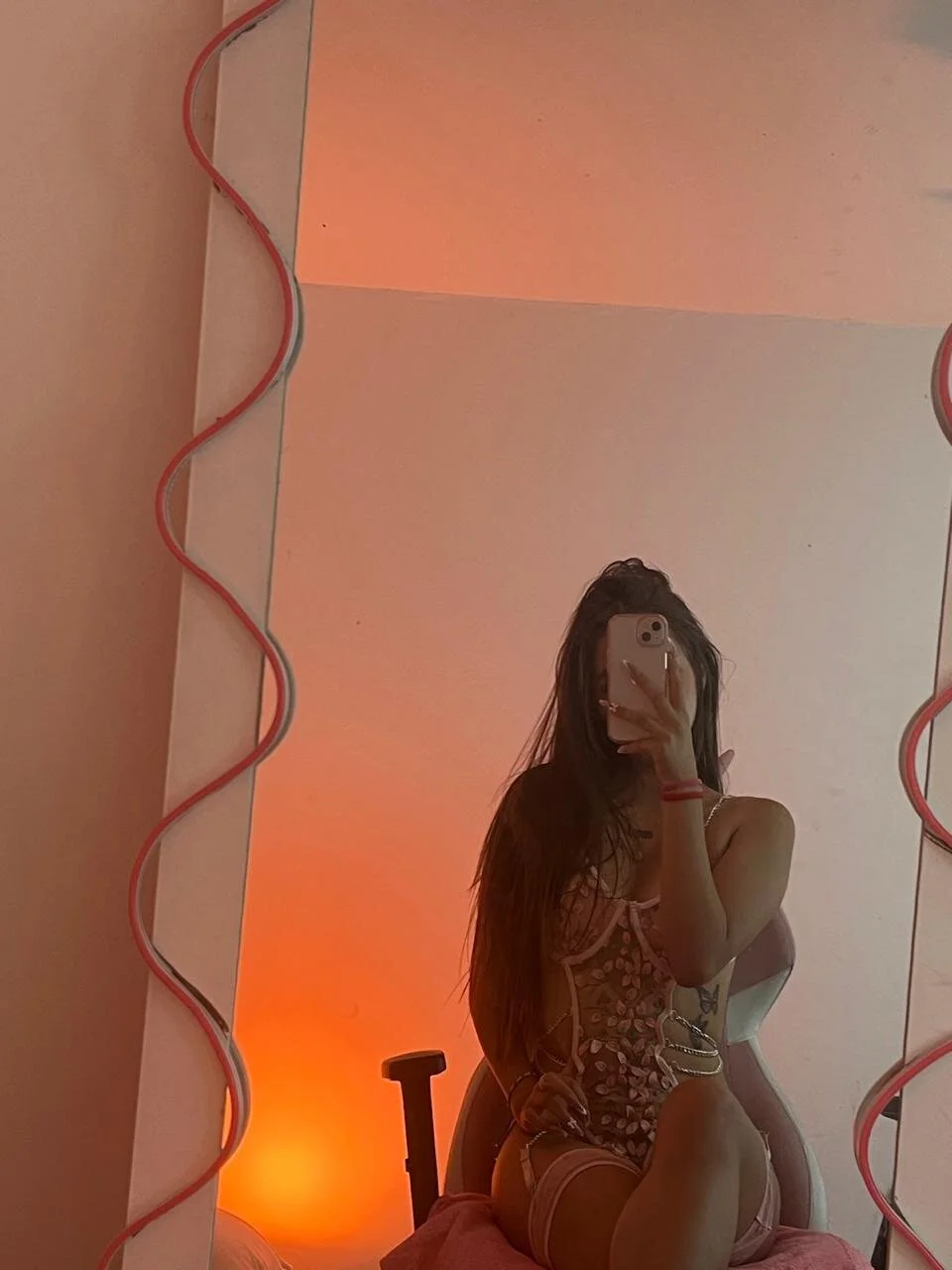 XXX Porn Photo of Nude lain_t 2