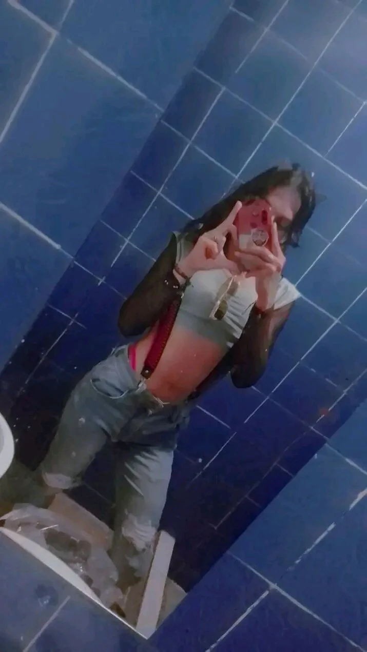 XXX Porn Photo of Nude ashleyy_hs 8