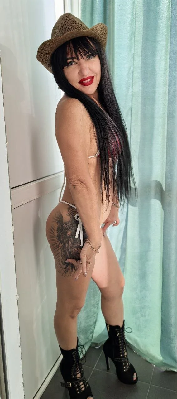 XXX Porn Photo of Nude SusanLaNiceX 1