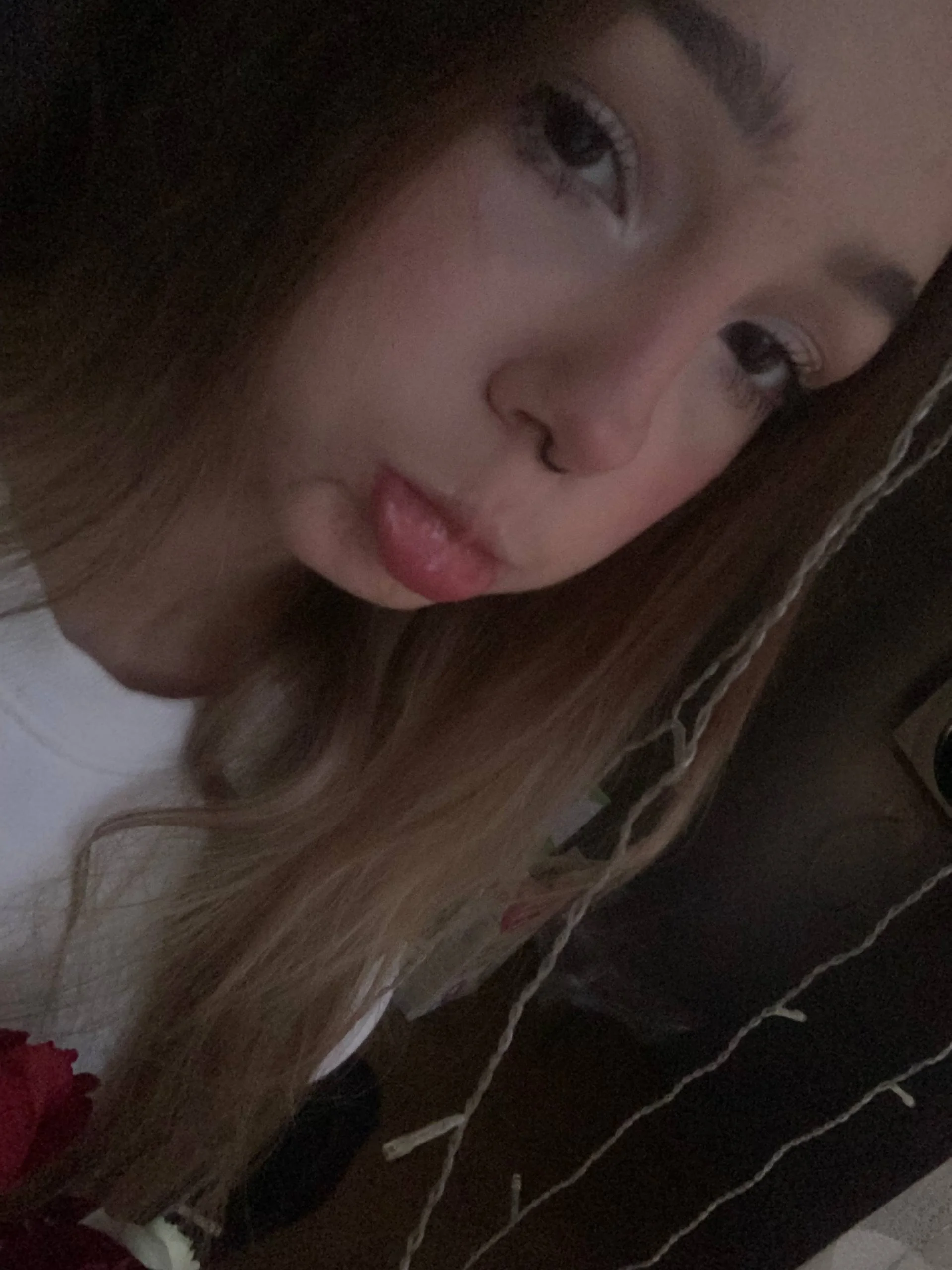 XXX Porn Photo of Nude HoneyComfy 12