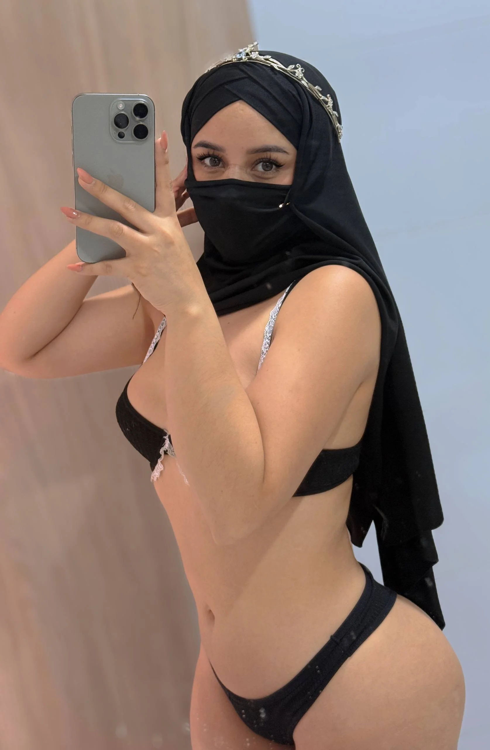 XXX Porn Photo of Nude Naughty_hanna1 2