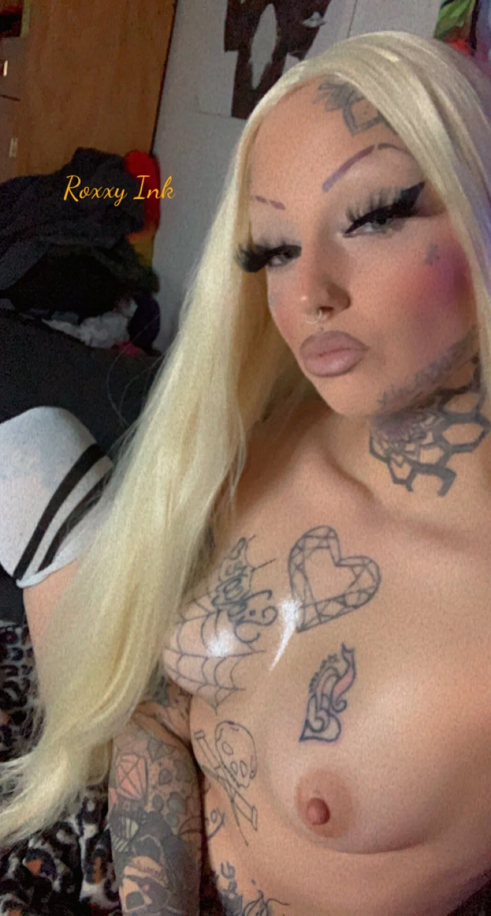 XXX Porn Photo of Nude RoxxyInk 147