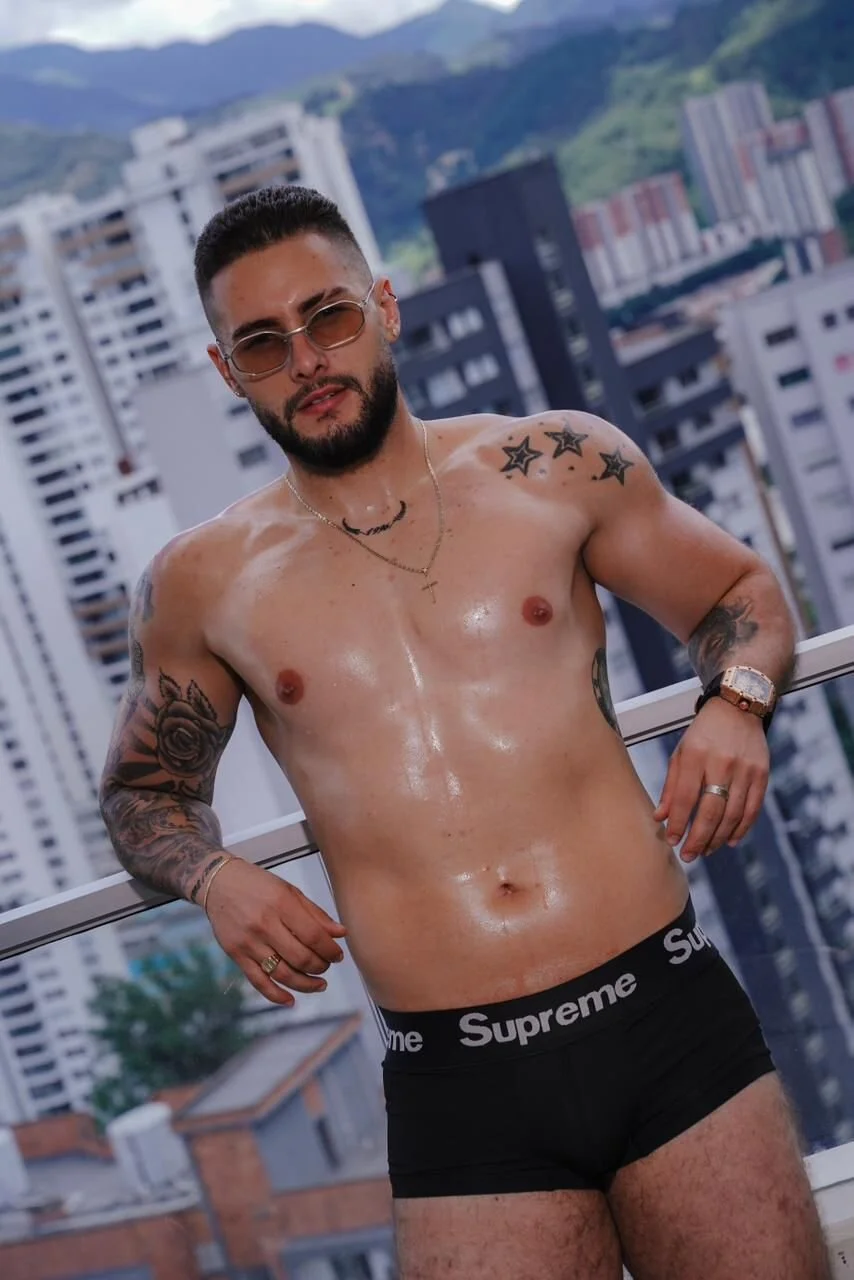 XXX Porn Photo of Nude dominic_de_luca 37