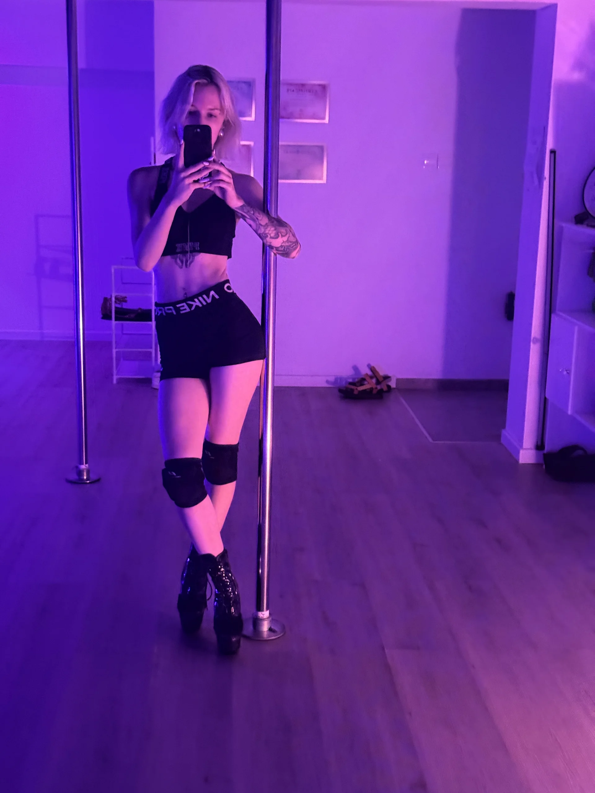 XXX Porn Photo of Nude Naomi_Nocturn 6