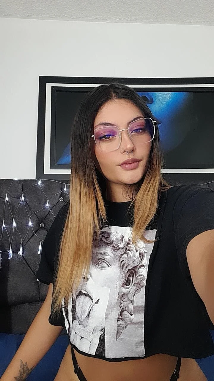XXX Porn Photo of Nude lessliee22_ 3