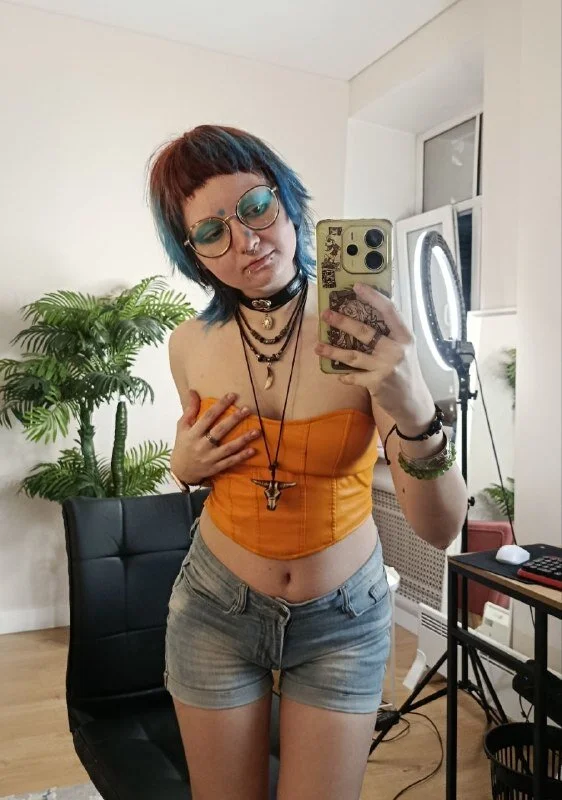 XXX Porn Photo of Nude powderofgun 3