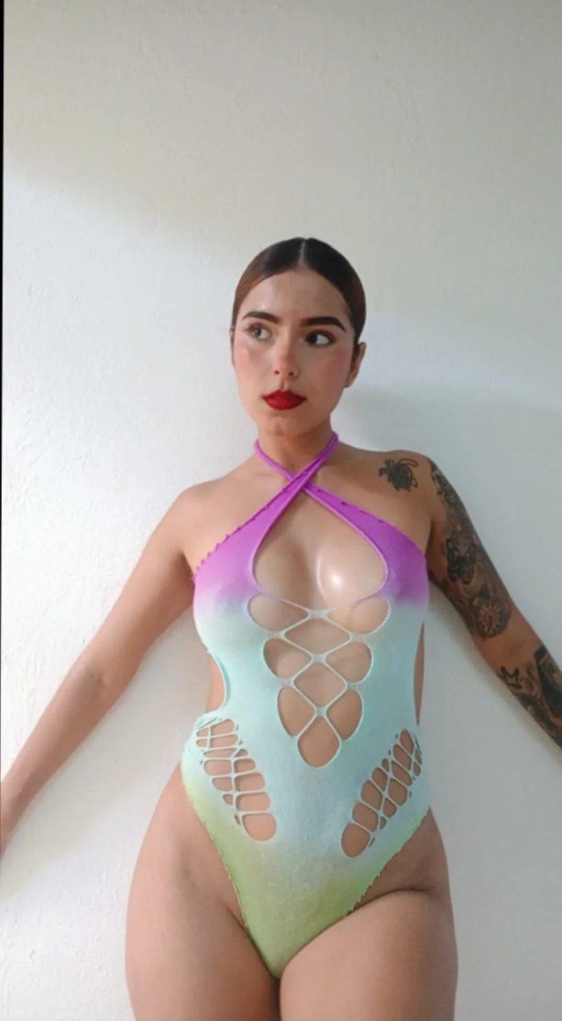 XXX Porn Photo of Nude Naomi_Scott1 1