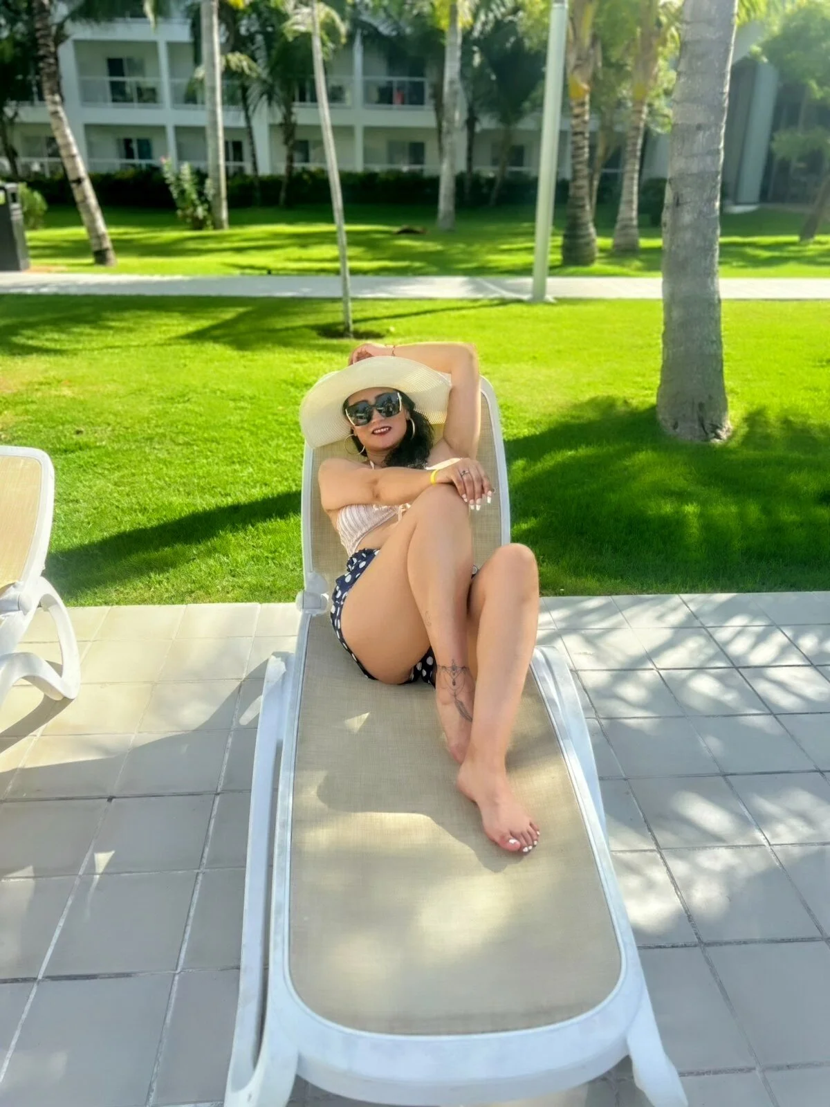 XXX Porn Photo of Nude AdeleMourfg 25