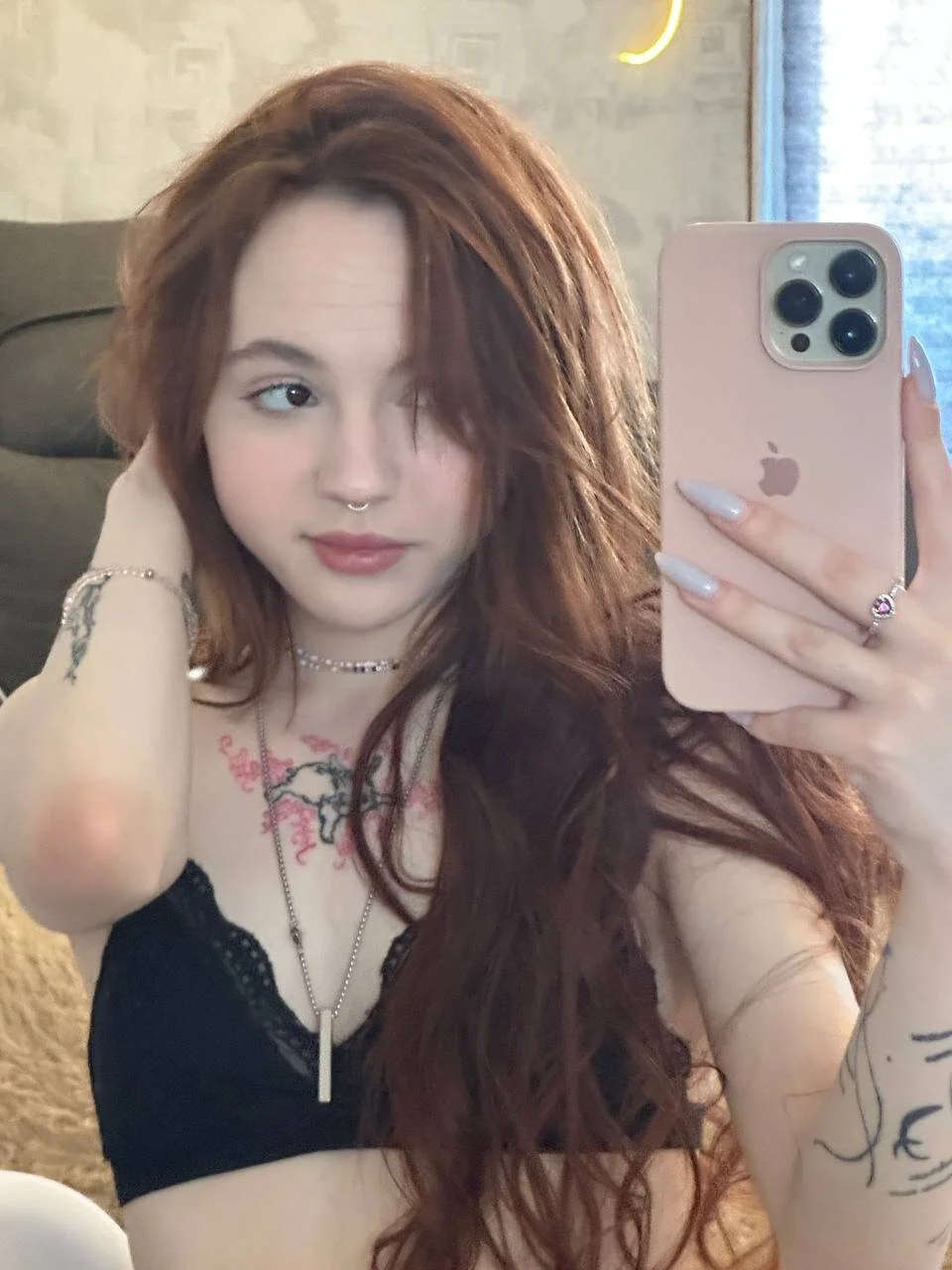XXX Porn Photo of Nude Lusy_PickMe 50