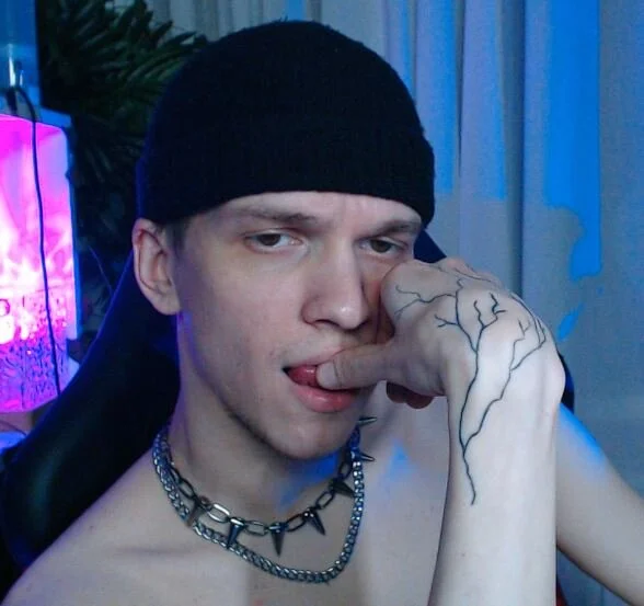 XXX Porn Photo of Nude ravi_olle 2