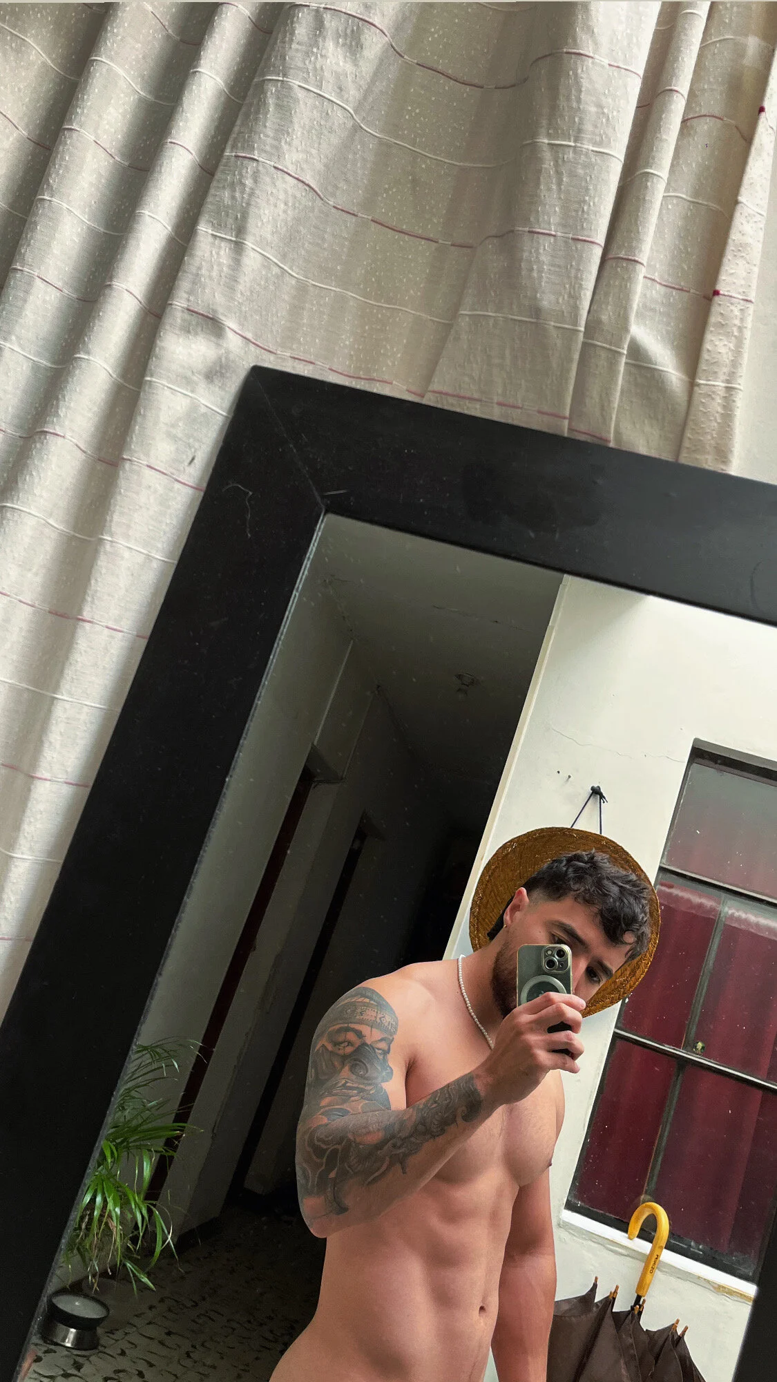 XXX Porn Photo of Nude bradley_martinez 9