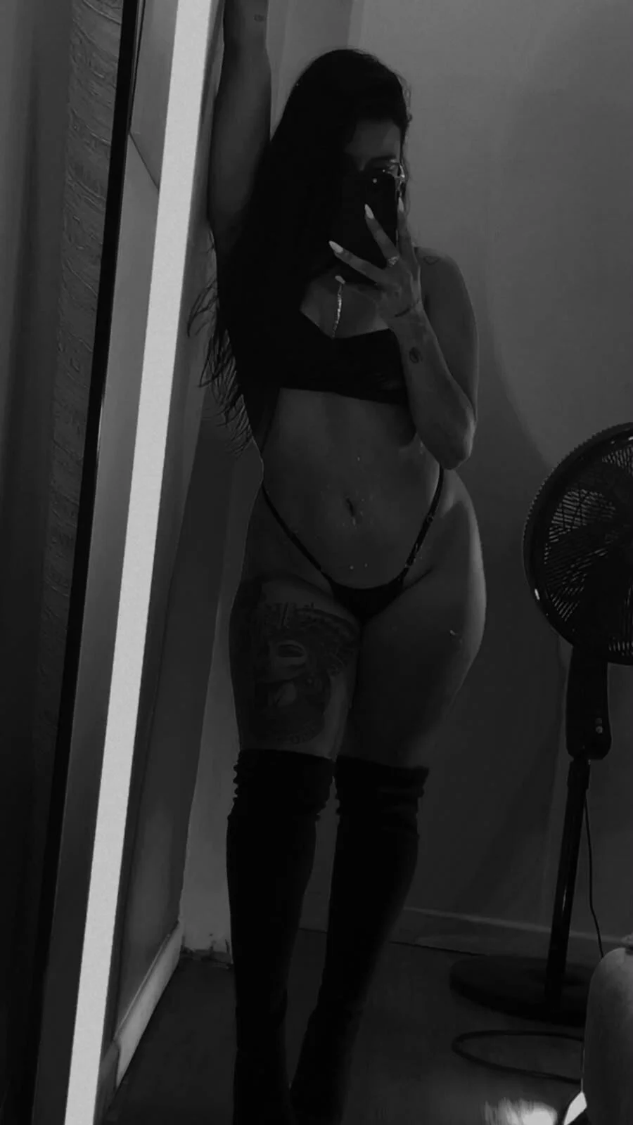XXX Porn Photo of Nude zoe_martins_ 56