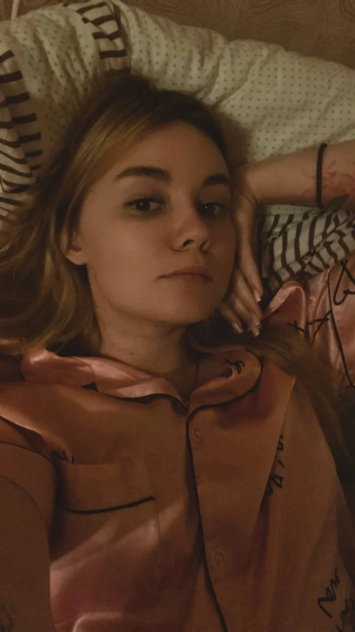 XXX Porn Photo of Nude Foxy_Well 4