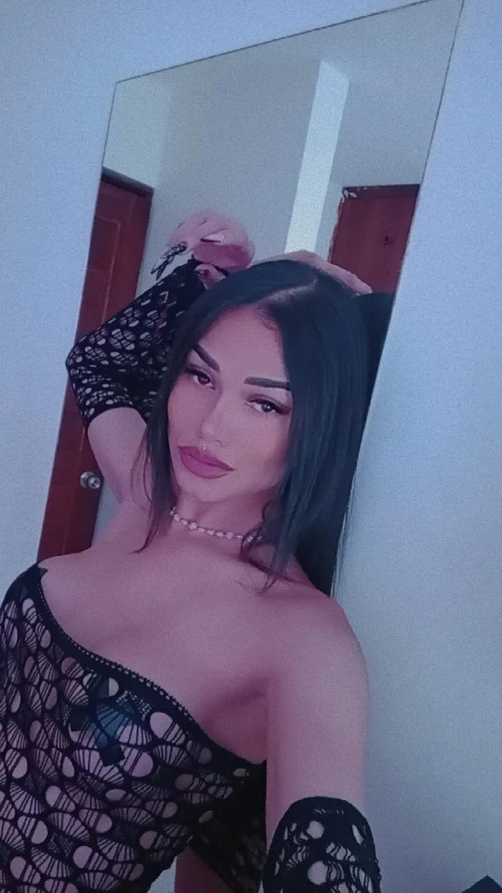 XXX Porn Photo of Nude alee_lenoxx 33