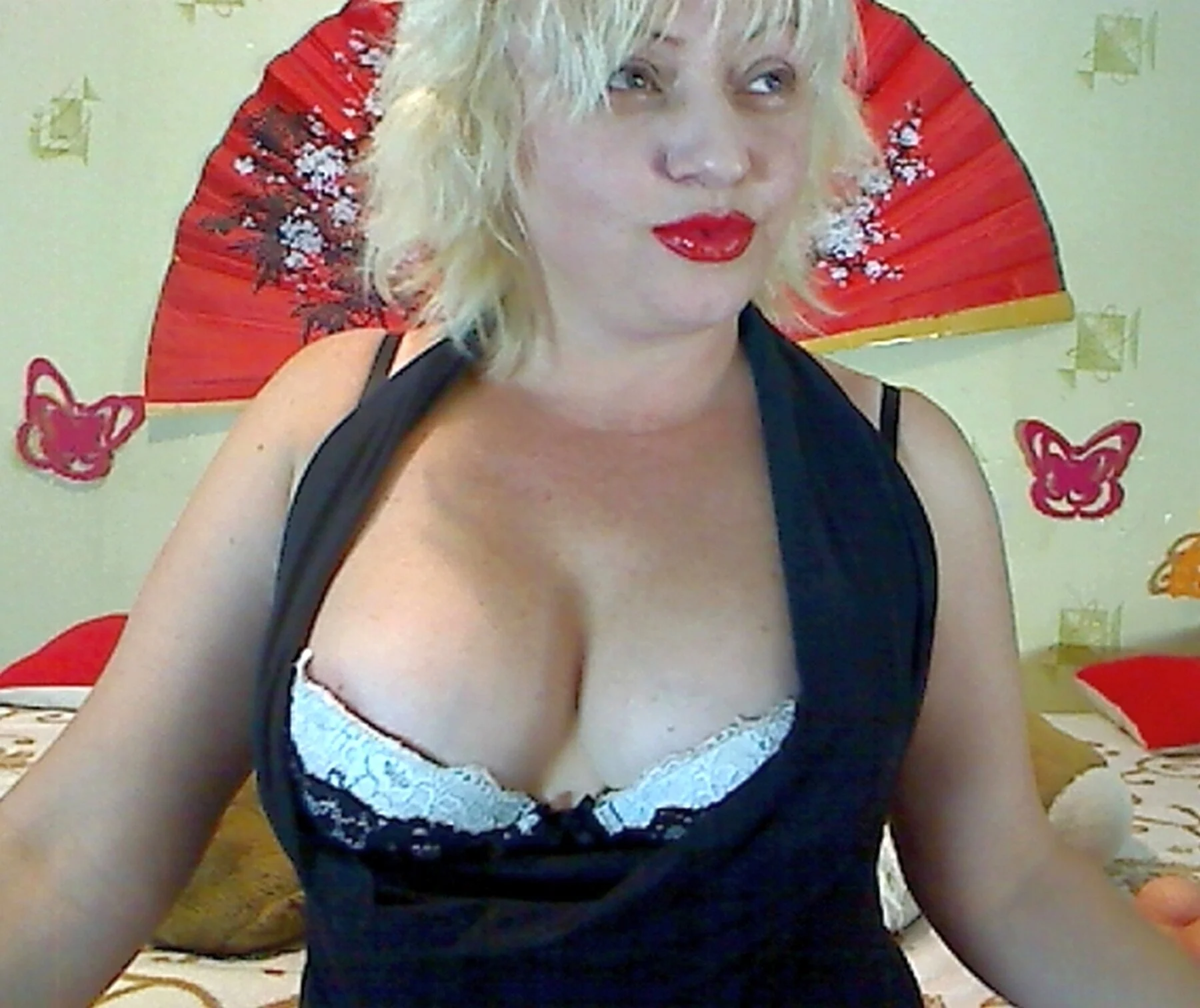 XXX Porn Photo of Nude NaughtyMILF4UX 2