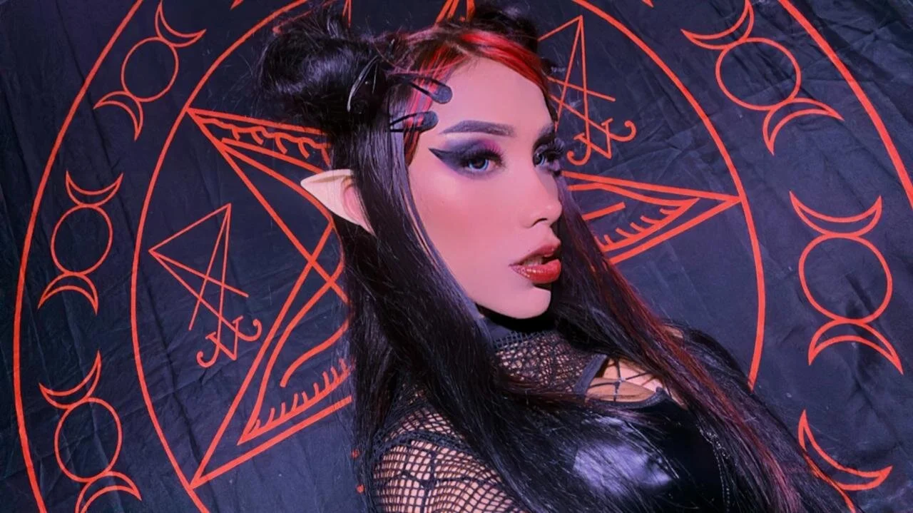XXX Porn Photo of Nude Victoriavampire666 1