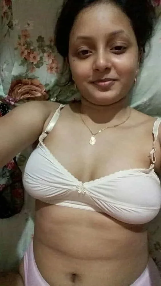 XXX Porn Photo of Nude suzikapaidca 4